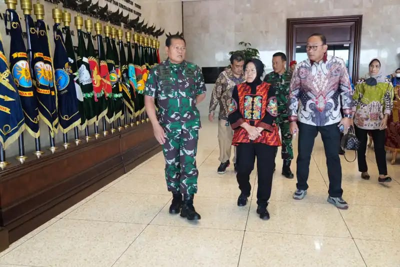 Laksamana TNI Yudo Margono menerima audiensi Mensos RI Tri Rismaharini,di Mabes TNI, Cilangkap, Jakarta